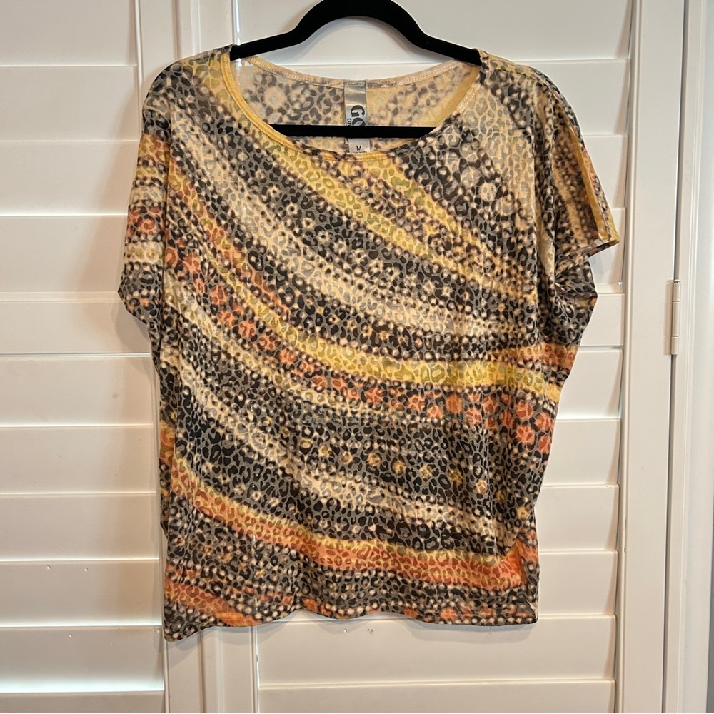 Go Couture Animal Print Short Sleeved Top Black Yellow Size Medium